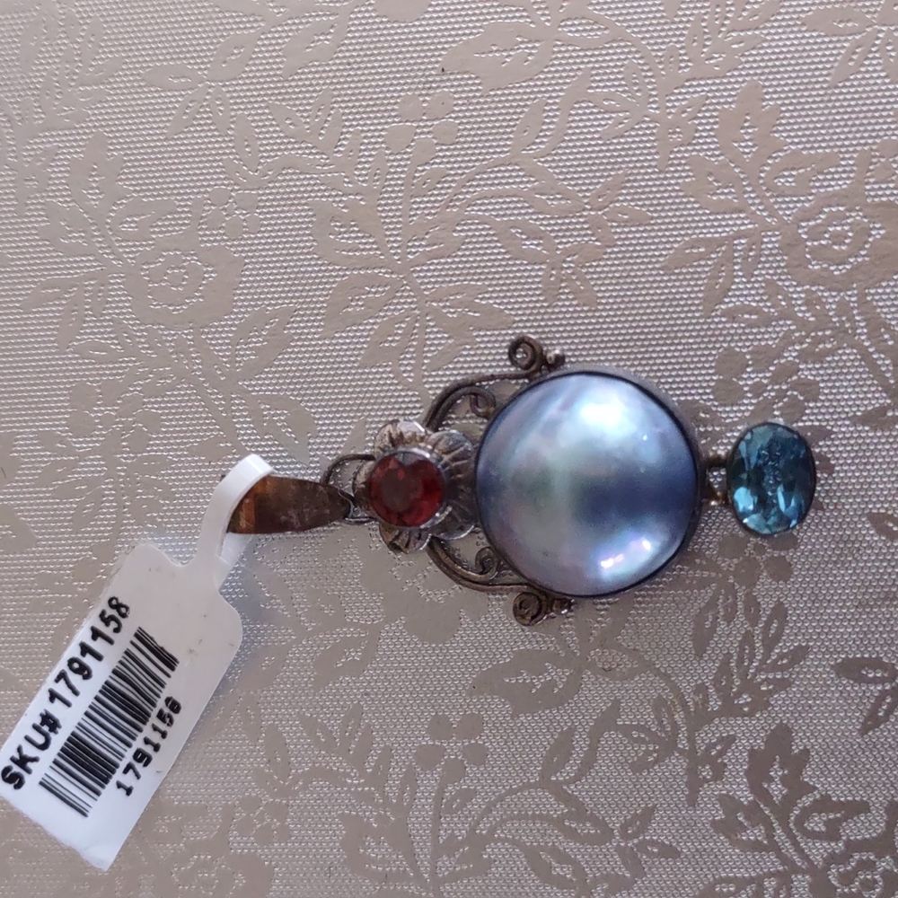 Nwt Sterling pendant